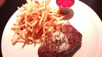 CarlyleGrill's tweet photo. "#EatLocal; #EatNatural. Meet our Partner as we #promoteMichigan.
ThunderRidge Natural & Byron Center Meats https://t.co/IyrTWEWSFB