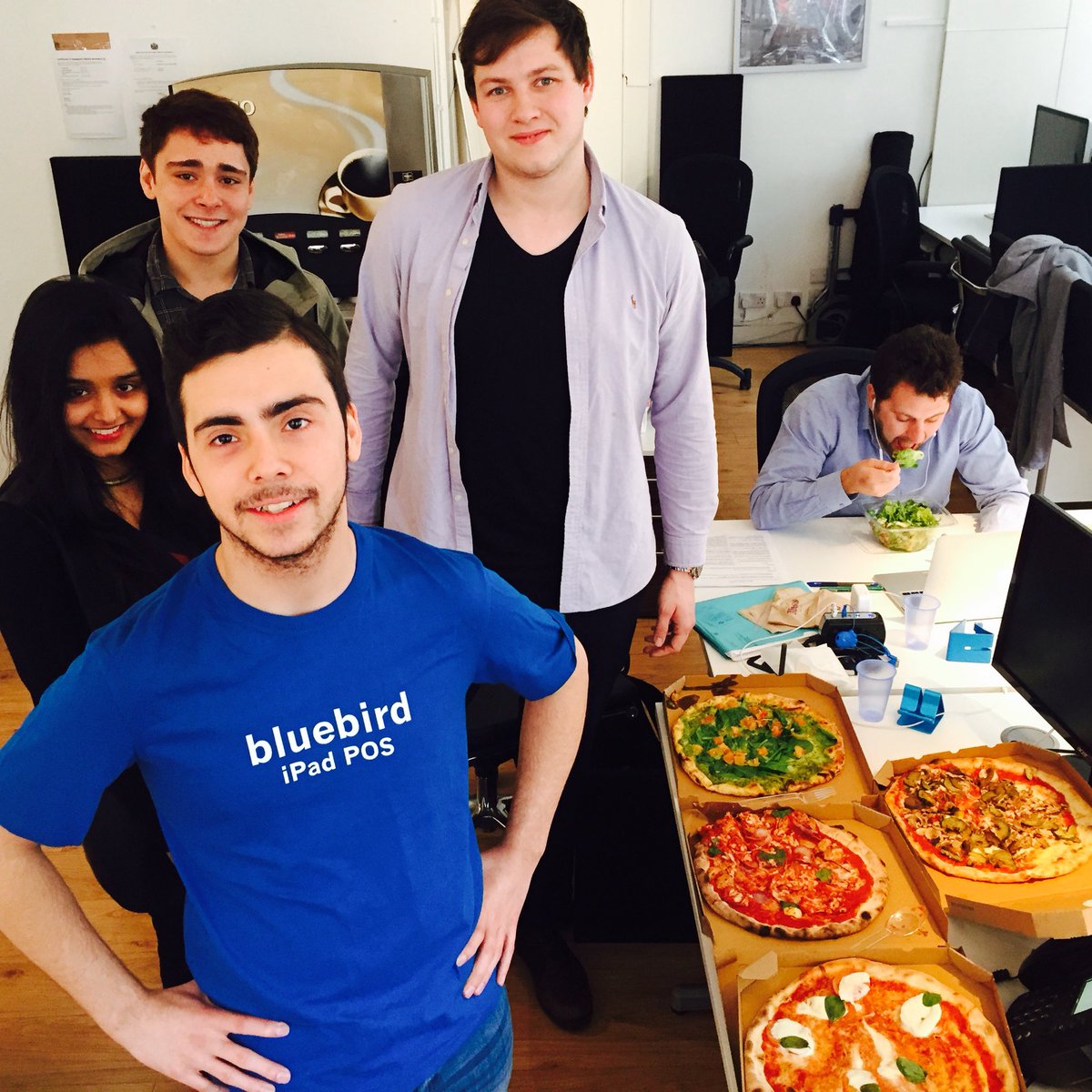 Thanks for the #pizza <a href="/VapianoUK/">Vapiano UK</a>! A very happy Bluebird team. #vapianoneighbours