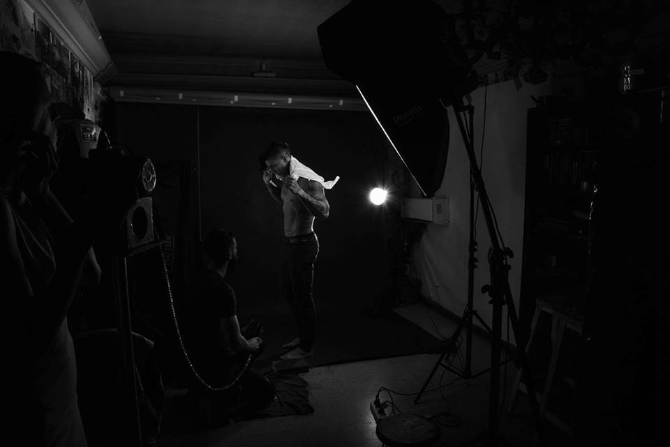 LordsAndLadiesM's tweet photo. Backstage Fernando en studio
#NewShooting #LLmanagement #LLmodel #LordsAndLadies https://t.co/htTWH5jvmW