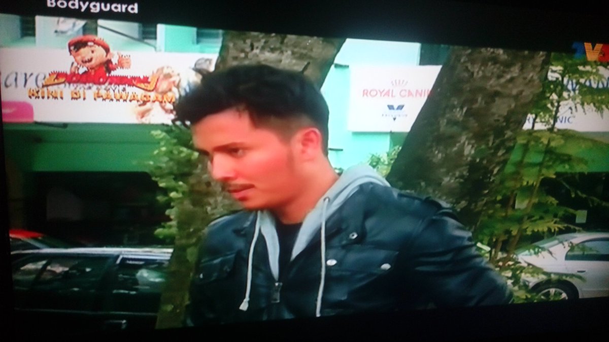 FASupporterz's tweet photo. Kau ingat kau ni dah besar sgt, pandai jaga diri sendiri, meh sini..garang @fattahamin but still macho :) #TeamFaris https://t.co/Vy5C25FcPL