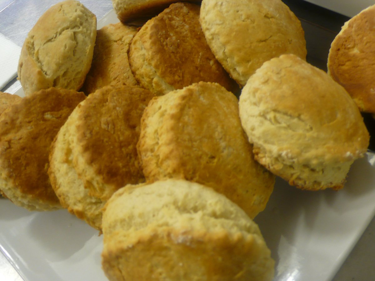 Yeanons's tweet photo. #BISCUITS https://t.co/8ZNRj6Bmdc