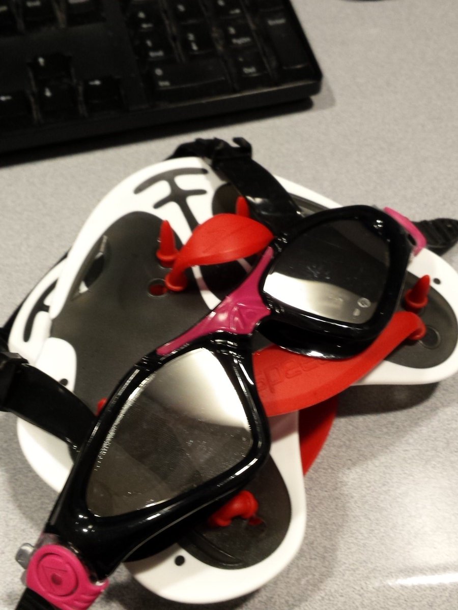 SAppsPhysio's tweet photo. New toys to test run! #Swim.#Training #Tri #MakeMeFaster https://t.co/ql6jm9LZWy