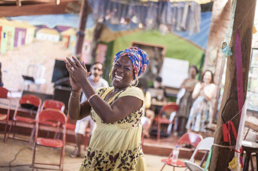 [ESPECIAL MUJERES] Alessandra Ribeiro y la Comunidad Jongo Dito Ribeiro: de vuelta al tambor ow.ly/Zd7WB