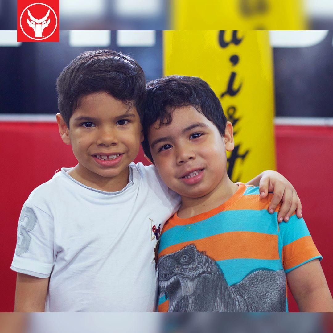 TEAMPREDADOR's tweet photo. Amistad, compañerismo y sobre todo respeto. #PredaKids https://t.co/LF2jUwcBsk