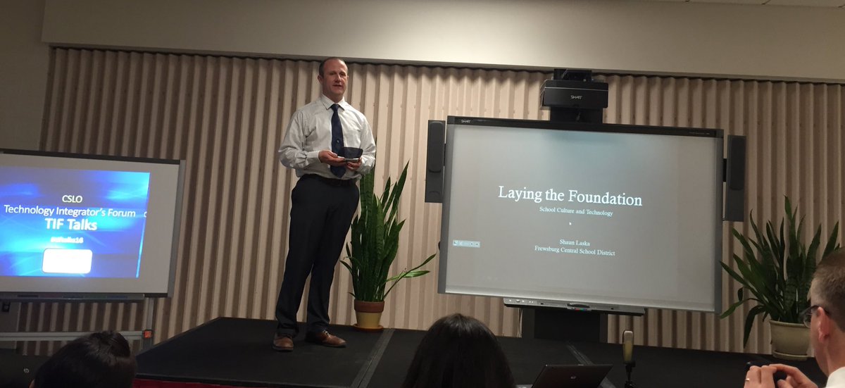 m_drez's tweet photo. Do students rush to get to school or rush to get out? @ShaunLaska at #TIFtalks16 talking culture & community. https://t.co/7EF8ylX73S