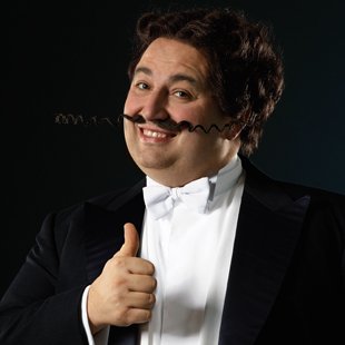 WelshNatOpera's tweet photo. Join us @StDavidsHall on 20 March, &amp; say hi to our special guest - @GioCompario! #WNOFamily https://t.co/0T1FtO6fjO https://t.co/RA3miSlq9H
