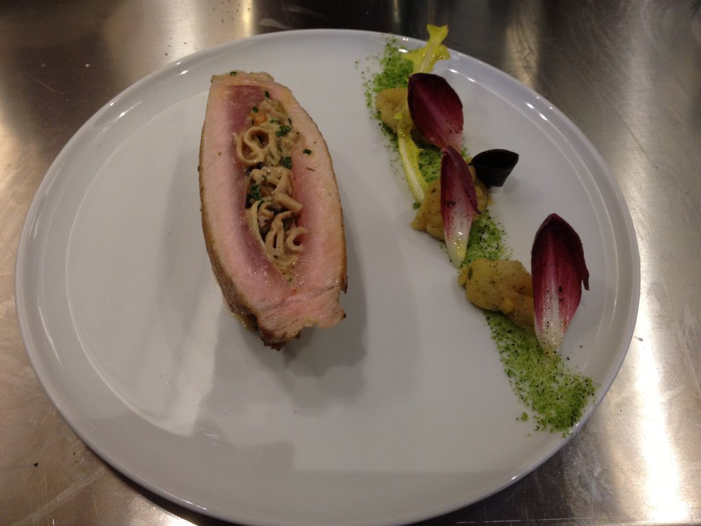 tripierdefrance's tweet photo. Le #DefiCreatif du jour c'était #FraiseDeVeau bravo aux 2 chefs @OmnivoreWorld https://t.co/KKH1gBLniW