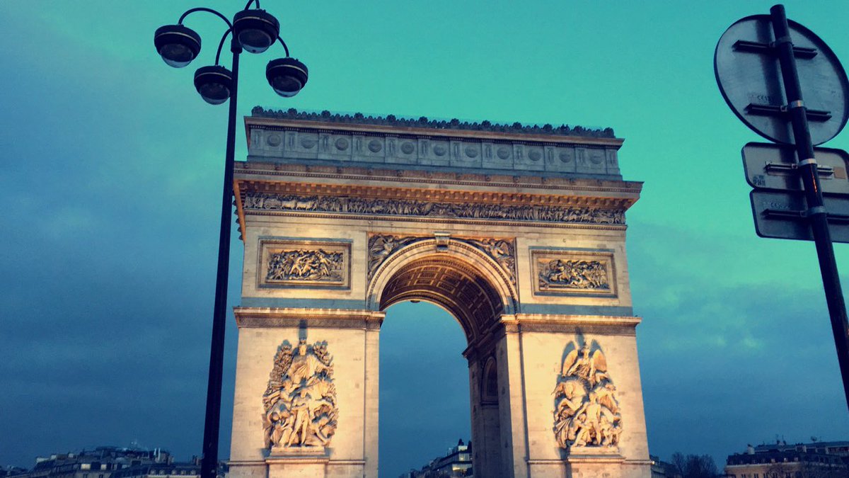 travelworldxA's tweet photo. 📷 Arc de Triomphe 🇫🇷 wonderful afternoon from #Paris. Link on bio for more pictures on @instagram ! https://t.co/6Ahvrkbu7f