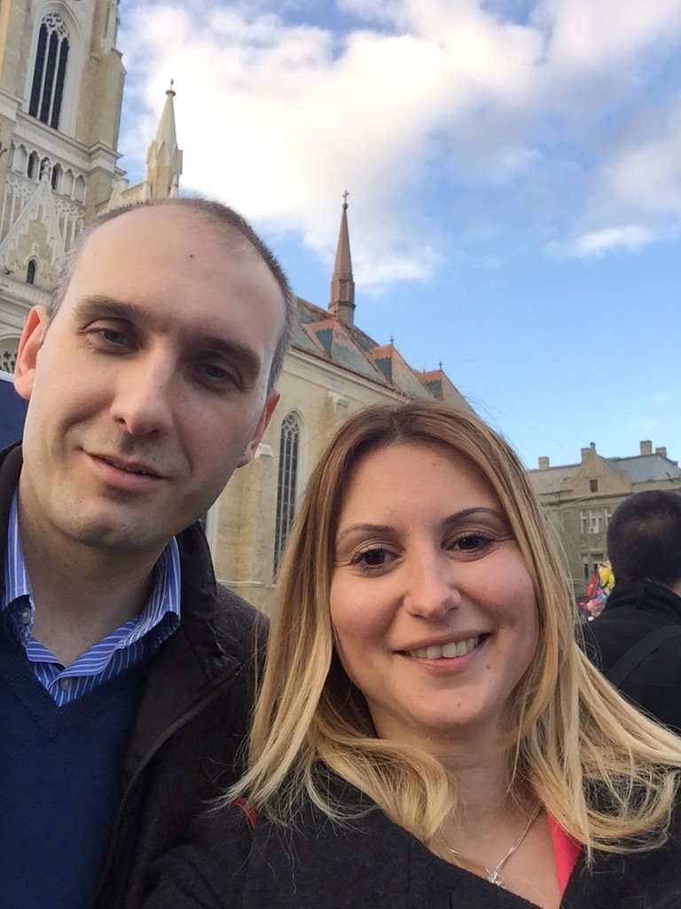 AleksJerkov's tweet photo. Za pravedan i slobodan Novi Sad #DSelfie https://t.co/lk30vaDtUS
