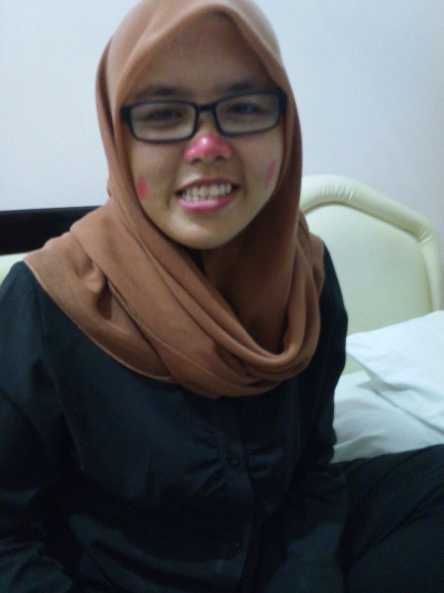 AdahPink's tweet photo. night guys..sok ada interview..tido dulu..
#assalammualaikum
#smile https://t.co/pJRoBNGBGg