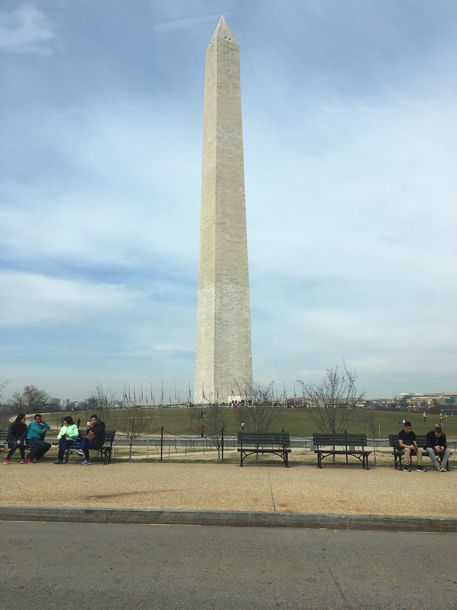 RoyalTiaras's tweet photo. 'MERICA! I'm in DC this week for a library conference. #personal #nonroyal #cil2016 https://t.co/NUxCfPi1QN