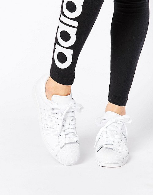 TalkingPretty's tweet image. White sneakers for the win! bit.ly/1ns8Sha