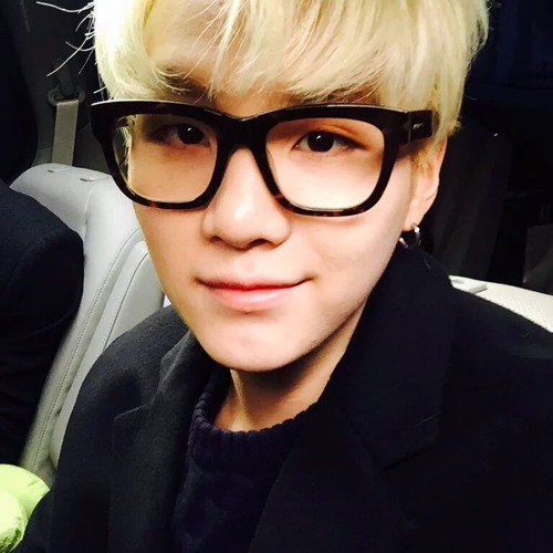 banilka3's tweet photo. 💕💕생일 축하해 민슈가 오빠~ 💕 💕💕💕 #HAPPYSUGADAY https://t.co/mSccCm1o1M