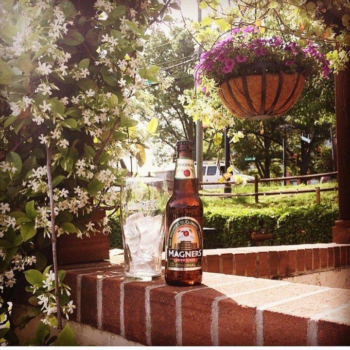biggamealerts's tweet photo. https://t.co/9vNqWw3ICb < via @tybercreek
⚫️
#tybercreek > Cheers to this beautiful Carolina weather... We've… https://t.co/T5XNMBM0i7