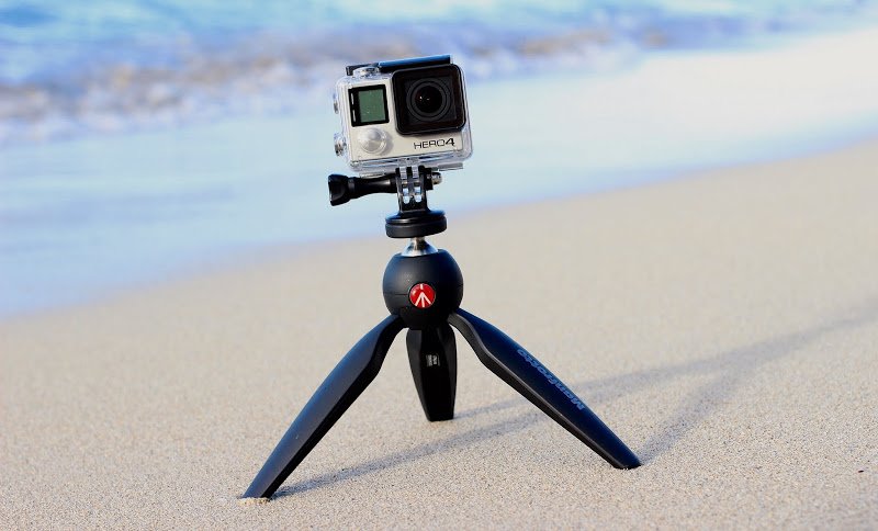 fotografiumcom's tweet photo. Şimdiye dek üretilen GoPro'ların en gelişmişi. Yetişkinlerin en sevdiği oyuncaklardan: https://t.co/mJyqs2bV5n https://t.co/nzrBjVobeF