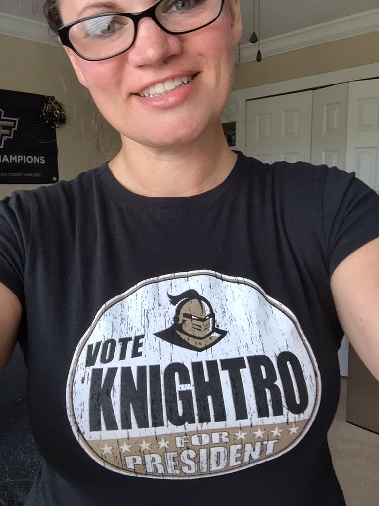 JenniGail's tweet photo. Heading out to #vote early in FL primary. I think my shirt makes a statement, don't you @UCF_Knightro ? #ucfknights https://t.co/bTrLNmHpr0
