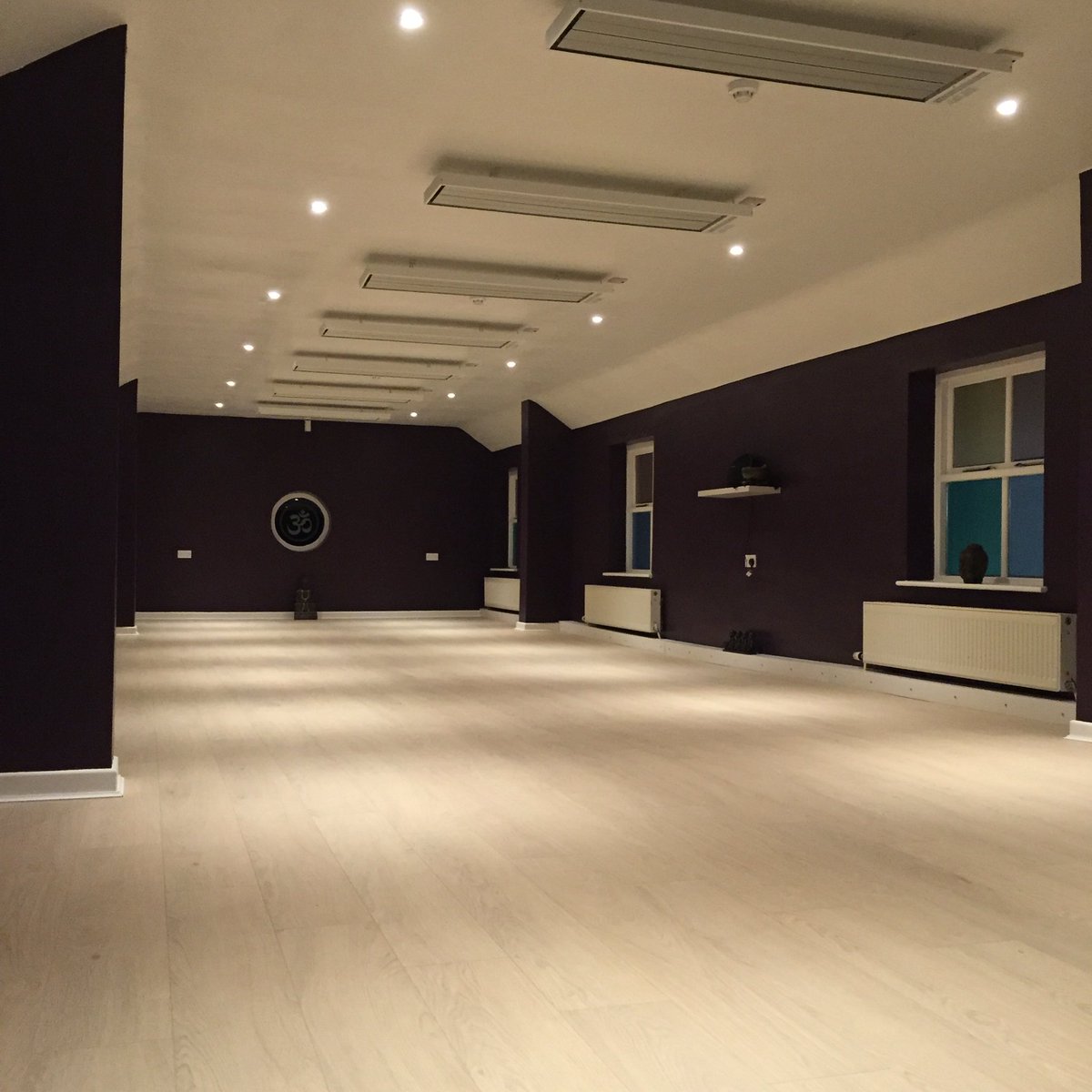 TheYogaLoft's tweet photo. 6.15pm Spiritual Warrior with Kevin. 7.30pm Hatha with Sonya. We're waiting for you...#yoga #yogaloftmanchester https://t.co/gejrkPFJOH
