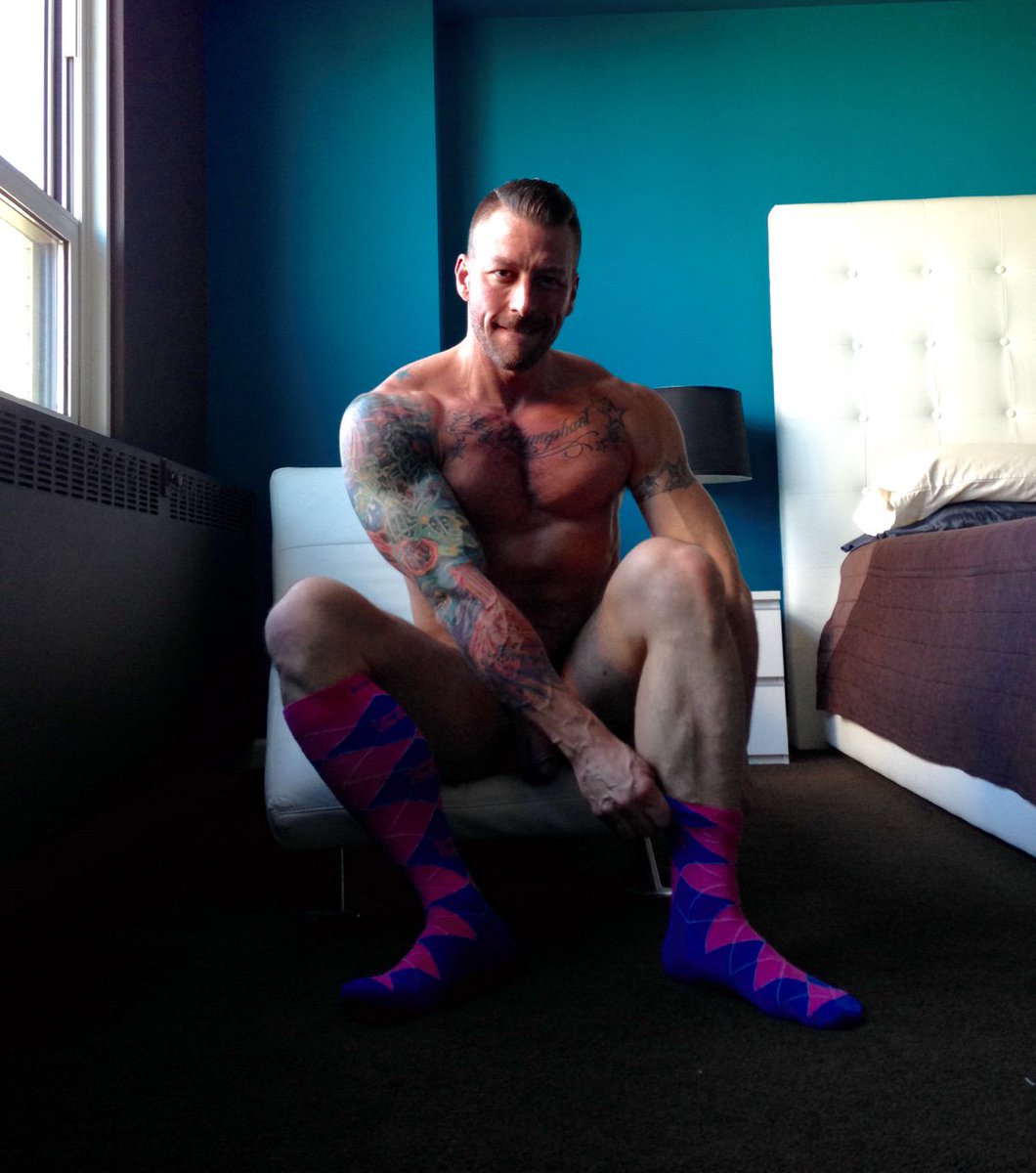 sockslondon1's tweet photo. https://t.co/ub31whtmdQ