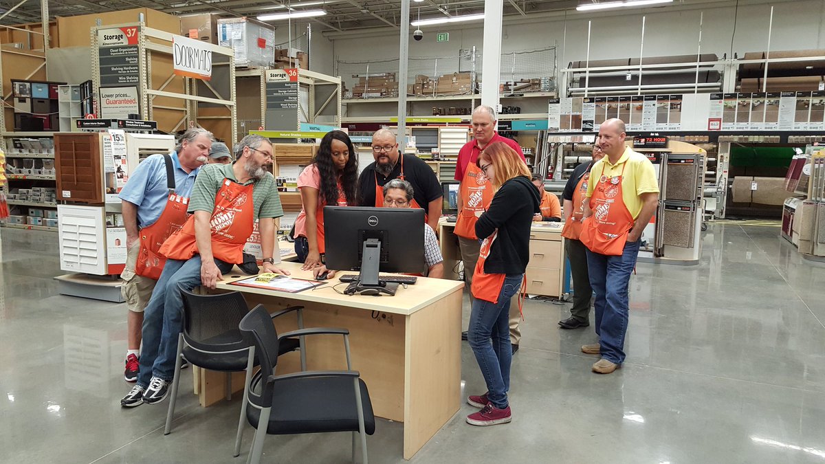 mo_PSstore6513's tweet photo. This mornings PK on services! Cabinets and how to use service connect. #SWBEST#6513 https://t.co/fid9rGlEuu