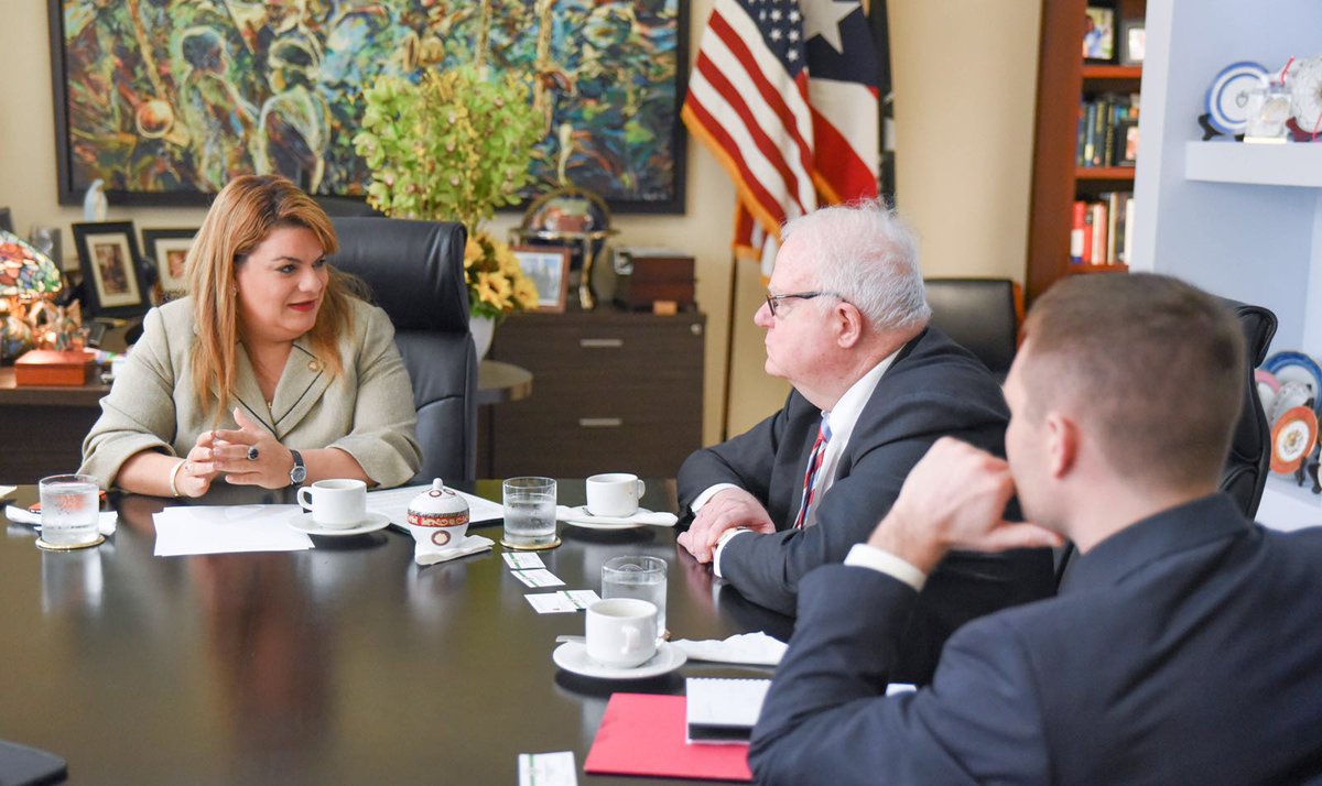 Great meeting with Congressman Sensenbrenner. A real pleasure to have shared ideas to fix PR's fiscal crisis.