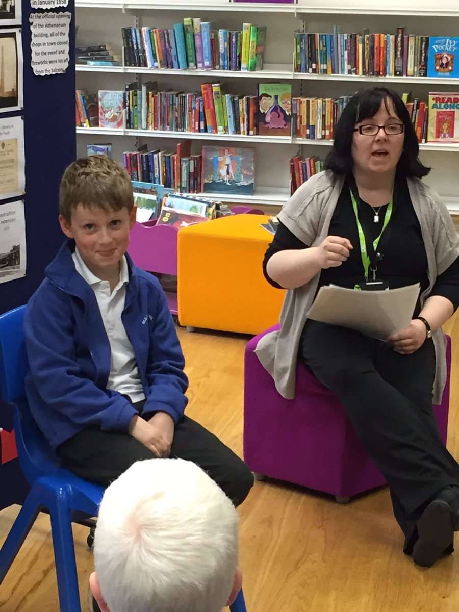 oldroadschool's tweet photo. Year 3 Having fun at #LlanelliLibrary this afternoon. https://t.co/z74cErcTIv