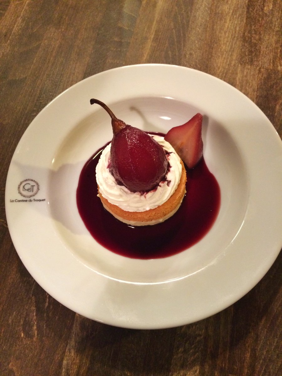 CantineTroquet's tweet photo. Poire pochée au vin rouge, sablé breton, chantilly aux épices: on ne plaisante pas avec les desserts à la Cantine ! https://t.co/2awVnMkrWW