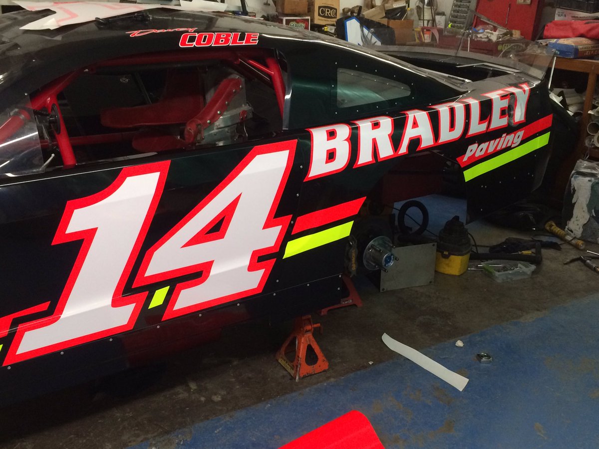 cobleracing14's tweet photo. New look for the #bradleypaving Mustang. Counting down the days till the 1st race @HRS_TheRim https://t.co/xmo5Oe6Wwj