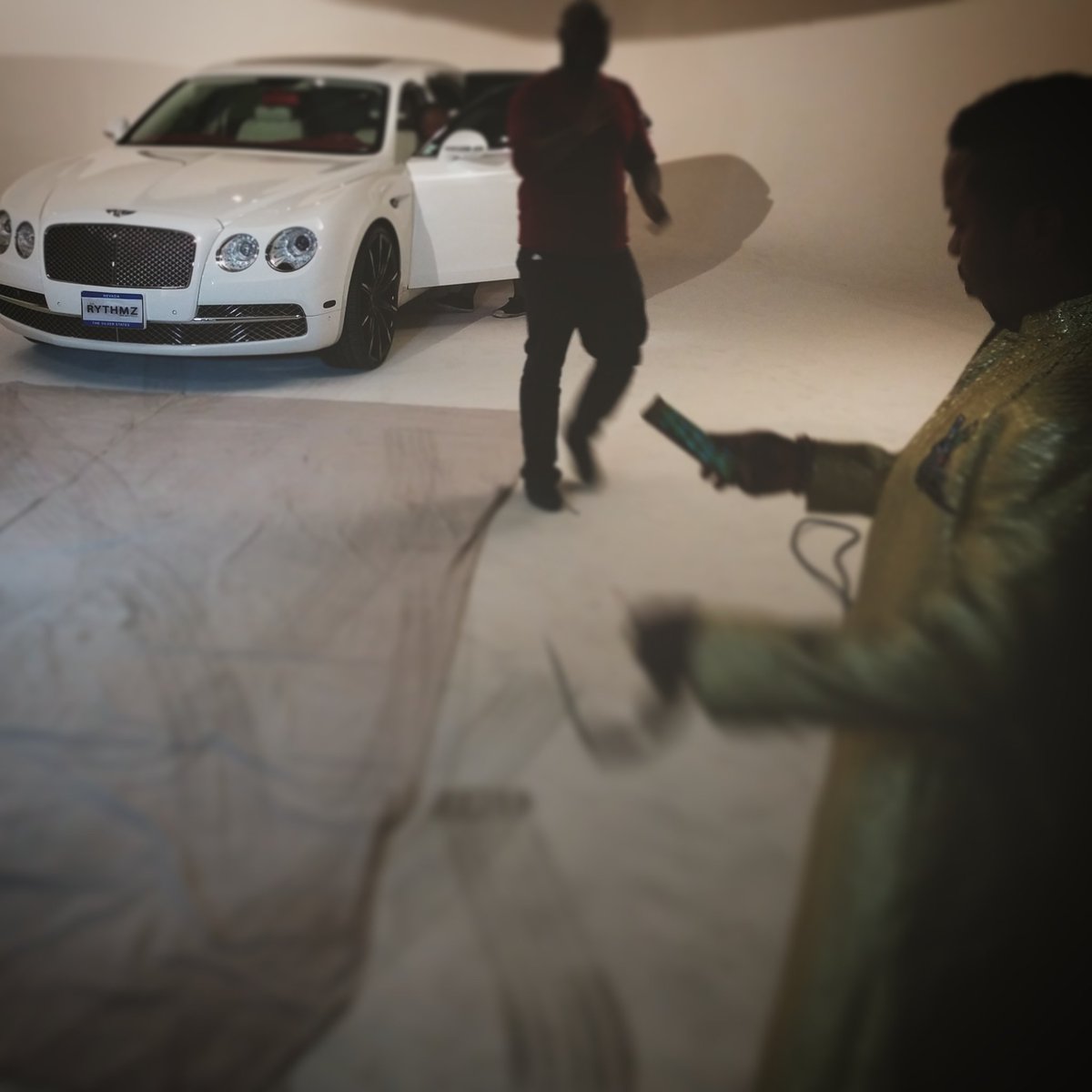 AbSallu's tweet photo. Doing work #director #musicvideo #ohdamedia #setlife https://t.co/SOy4Hywfgz