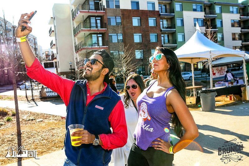 BuckheadThread's tweet photo. #AtlantaBrunchFestival was #Buddhaful get #SpringTimeFresh at https://t.co/MQYCX9b6VL #GoodTimesNRareDesigns #art… https://t.co/9gtB67S2vJ