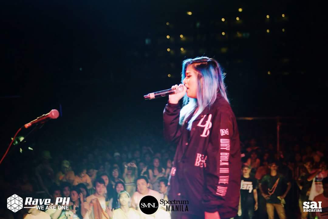 acostakim18's tweet photo. hi mami @BeaValeraMNL ! 😂😂🙌🙌❤👌 @RavePhilippines  @TheSpectrumMNL  (c)@saizacarias  #RavePH https://t.co/aQZue00u9h