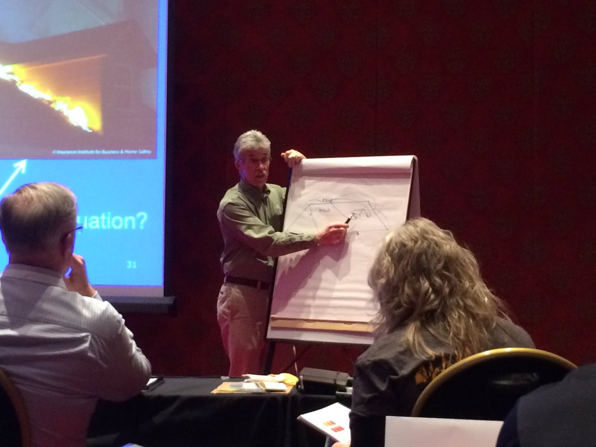 HawaiiWildfire's tweet photo. We're excited to apply what we learned at HIZ training to our work in Hawaii. Mahalo Pat and @Firewise #WUI2016 https://t.co/yZqURw1woY