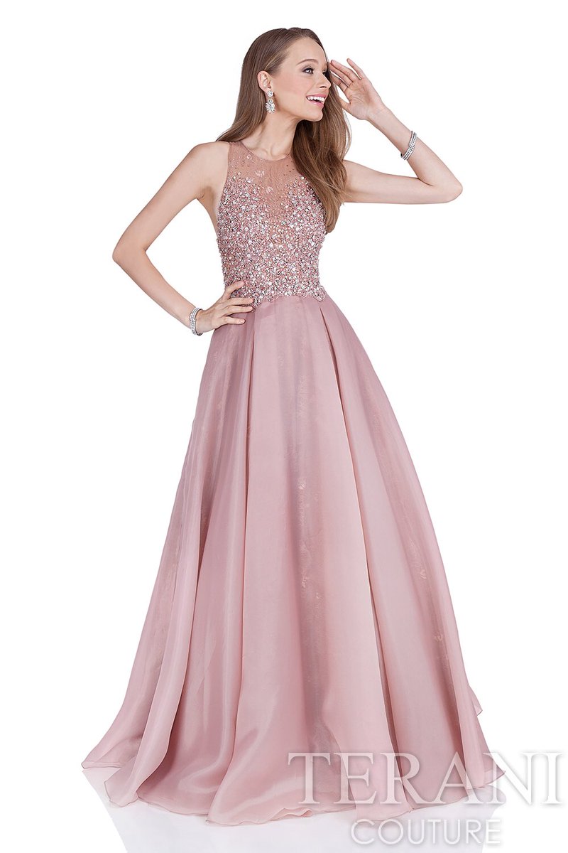 ThePromScout's tweet image. This @terani_couture ball gown stepped out of my DREAMS ✨✨✨✨ #prom2016

teranicouture.com/Dresses/Prom-2…