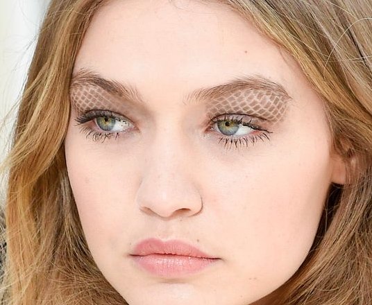 Drop everything and see the @CHANEL quilted eye makeup from #PFW: glmr.co/jQaVagJ