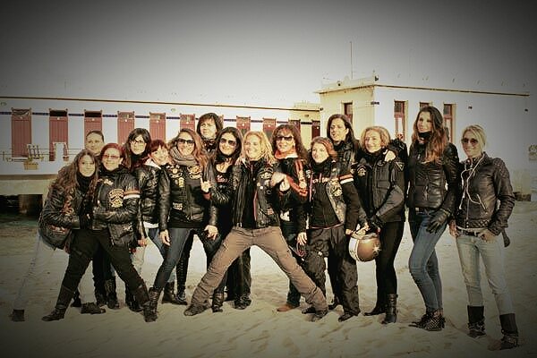 PalermoChapter's tweet image. Ogni donna merita di inseguire i propri sogni... auguri a tutte!
#FestaDellaDonna #InternationalWomensDay #8marzo