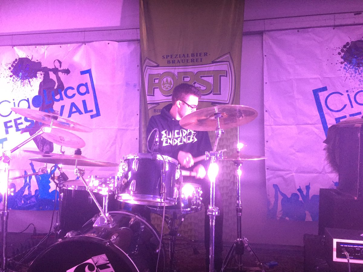 LosingSightBand's tweet photo. ☠ #live #concert #saturday #Gradisca #Isonzo #Gorizia #italia 🇮🇹 Metal #metalcore ⚡️ #usa #follow #fire #thunder https://t.co/30JTfaneal
