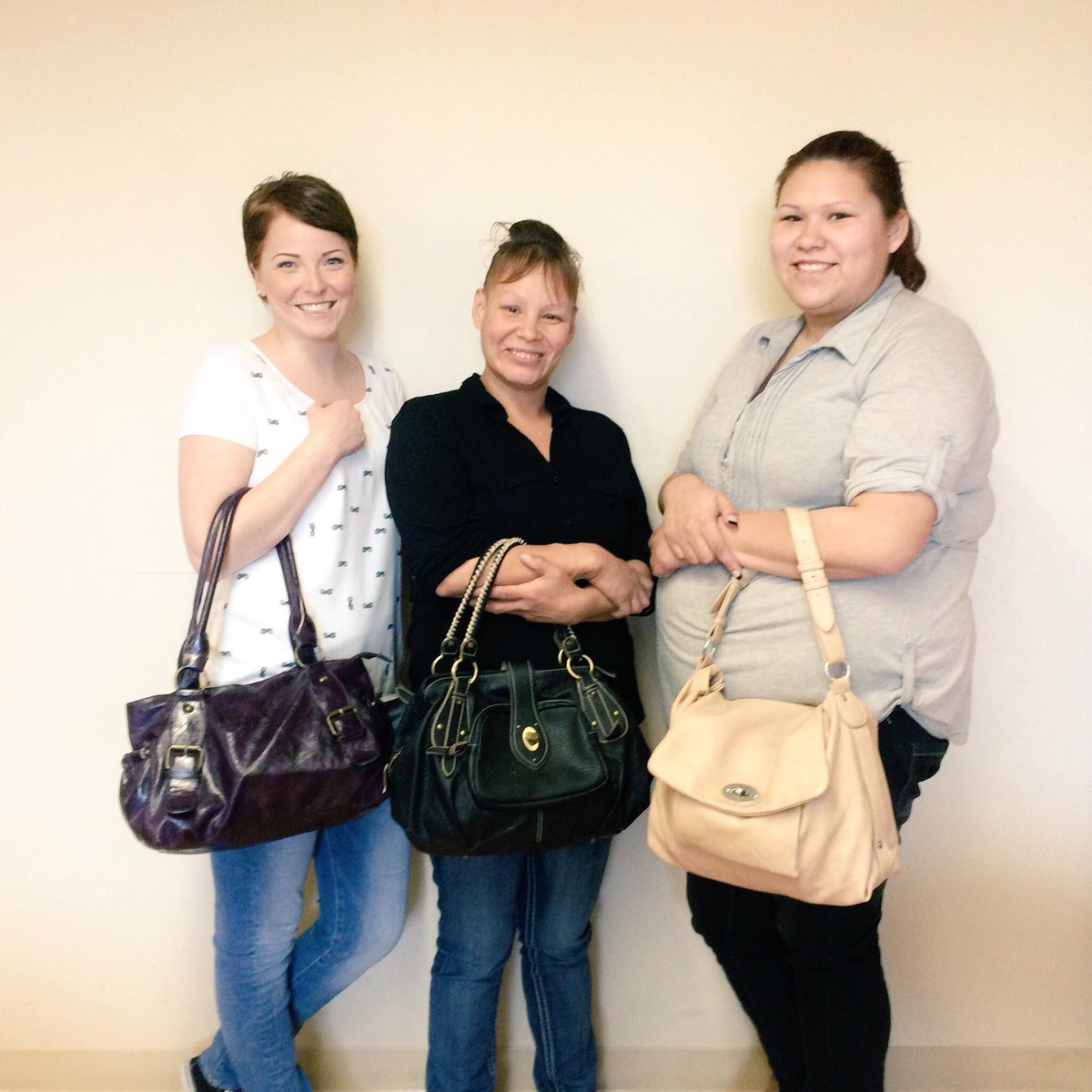 BissellCentre's tweet photo. We received a donation of purses fr the folks at @EdmCathSchools. So glad to share them with our ladies on #IWD2016 https://t.co/iuMGLyl6fI