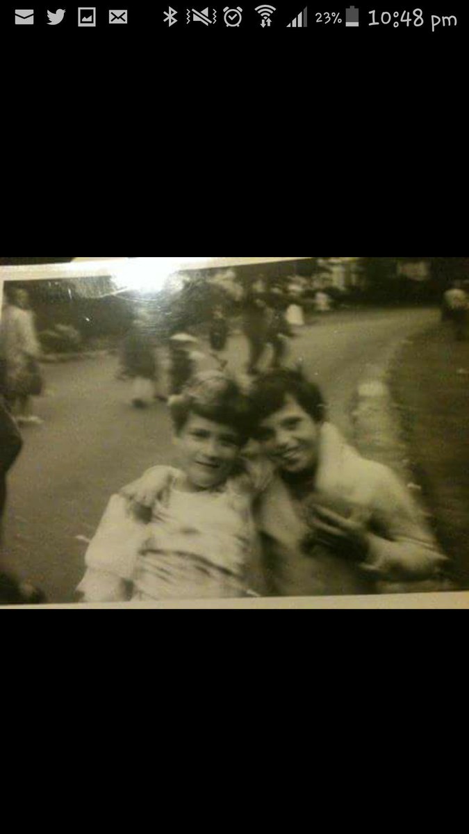 s_frenchy15's tweet photo. @GaryBarlow These East end urchins are 60 in July!  Pls sing 4 them and woo them into old age! 😜 #doubletrouble60 https://t.co/B74evU0n9q