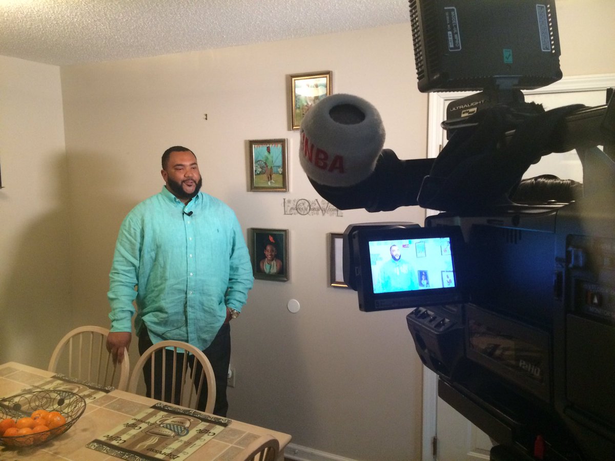 Hudson_Miller15's tweet image. Tune to @weartv tonight at 10p  as we try to get #Justicefordevon we spoke with his dad and best friend.