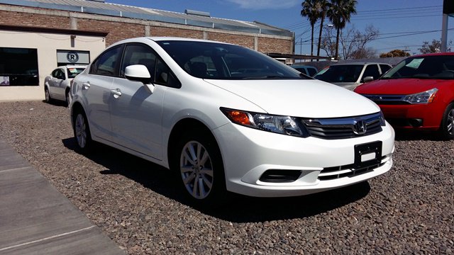 rosasautomotriz's tweet photo. IMPECABLE HONDA CIVIC 2012 AUTOMÁTICO, VIDRIOS Y SEGUROS ELECTRICOS,RINES DE LUJO, SUPER EQUIPADO $197 MIL PESOS https://t.co/OXaiouUMgc