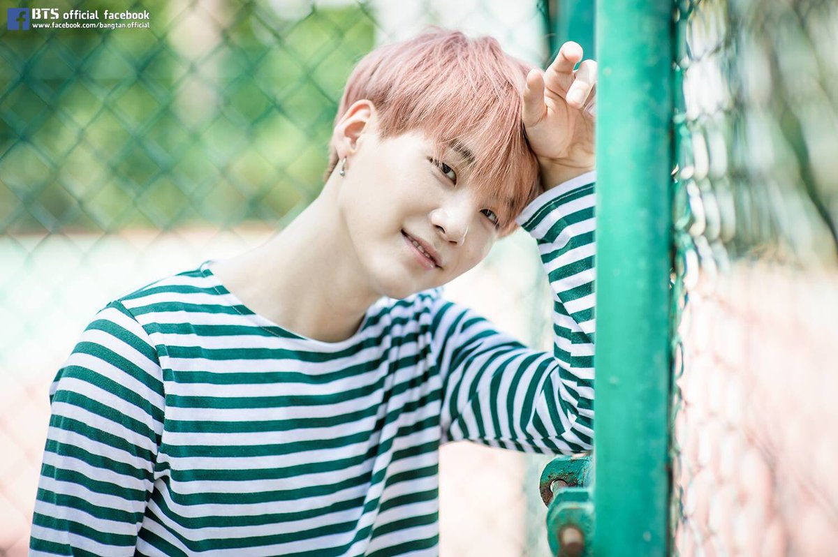 edab_ts's tweet photo. @BTS_twt have an amazing day yoongi, thank you for your life changing music 💖#HAPPYSUGADAY https://t.co/p7iIwaUWv9