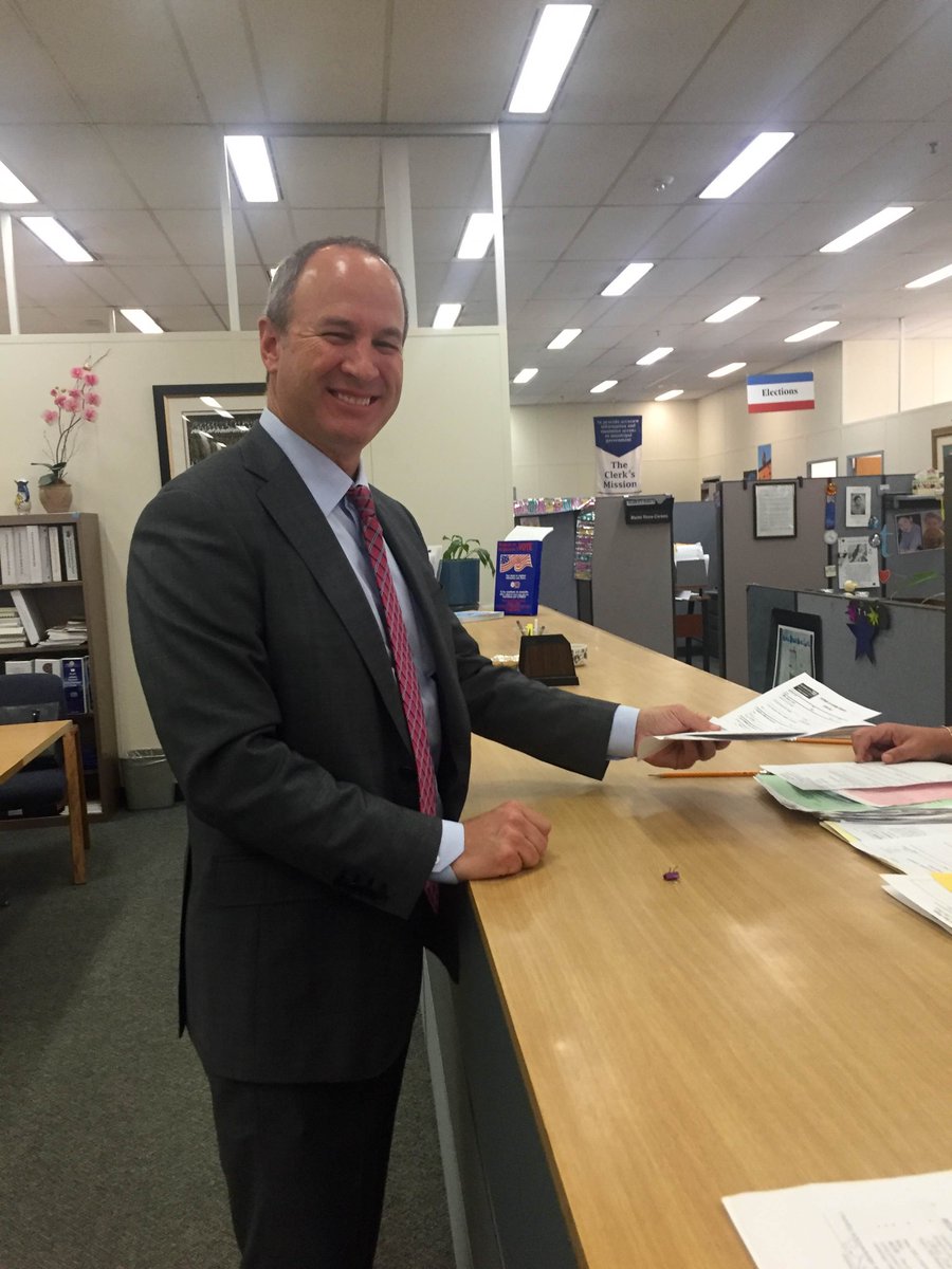 robertphickey's tweet photo. Submitted my papers this morning to @SDCityClerk to run for #SDCityAttorney! #VoteHickey https://t.co/aPxoE7ZA9t