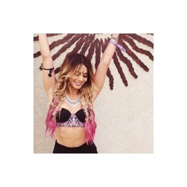 katxxsmith's tweet photo. Pink Hair, don't care 👑 https://t.co/5PVfwCS017