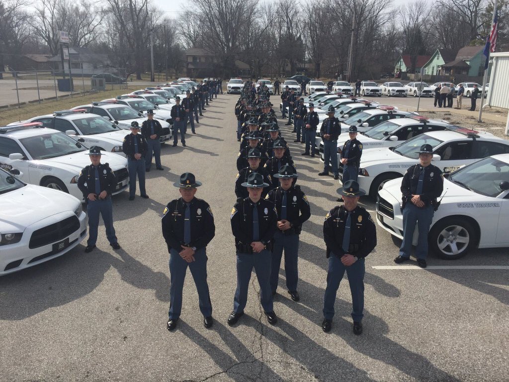 TrooperMWood's tweet photo. I'm proud of the hard work by these Rookies who received their commissions today and will begin solo patrol! #75th https://t.co/cFQi9CgOsr