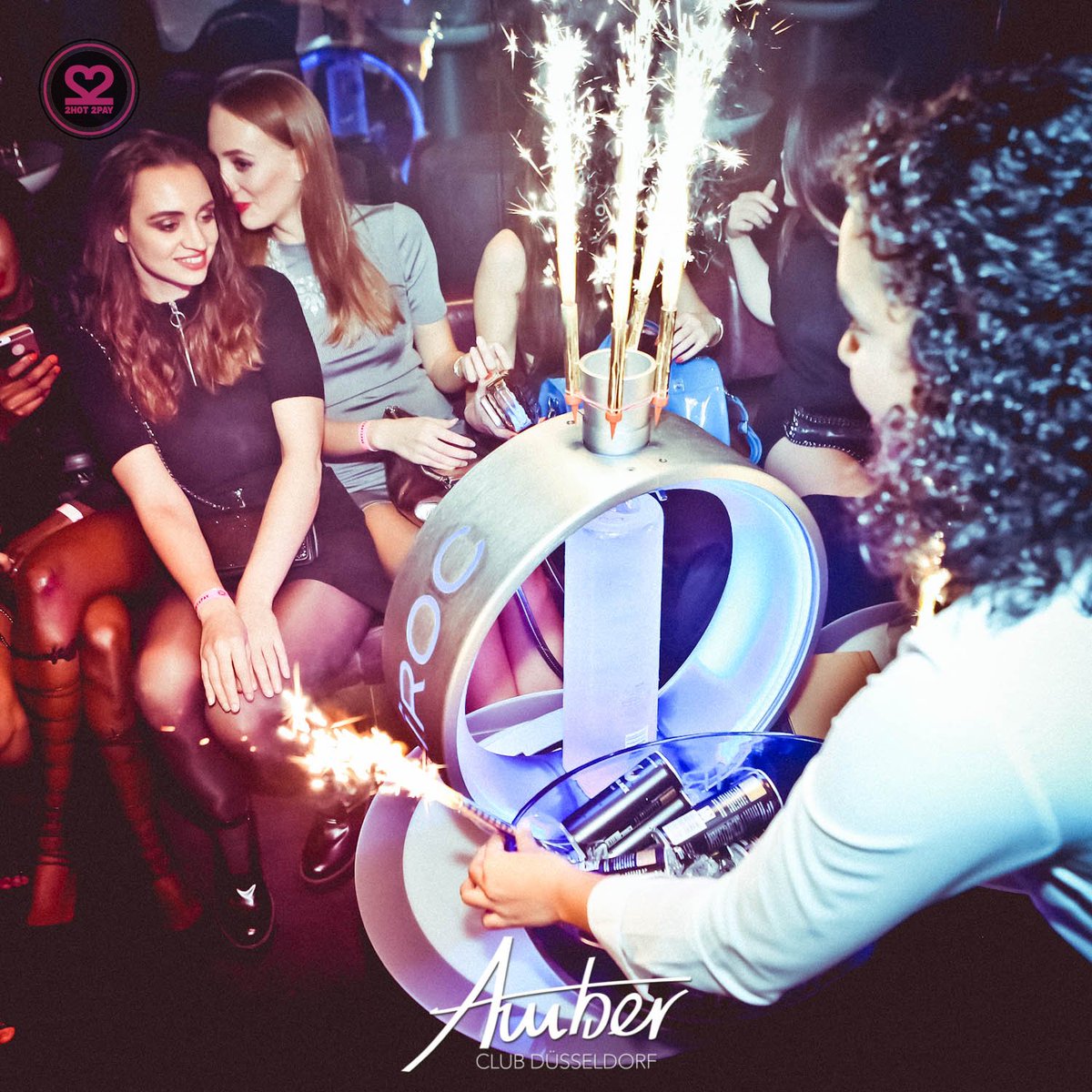 2hot2pay's tweet photo. Models eat and drink for free #2hot2pay #cirocvodka #at305am #amberclub #basils #Duesseldorf #promotion https://t.co/rHDhW5Qa0P