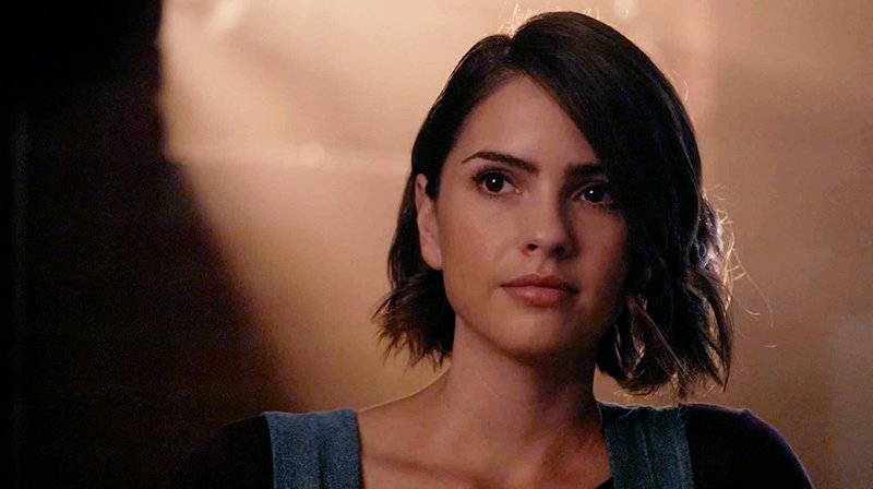 Shelley Hennig Daily On Twitter 5x14 Malia Chooses Her Packsaving