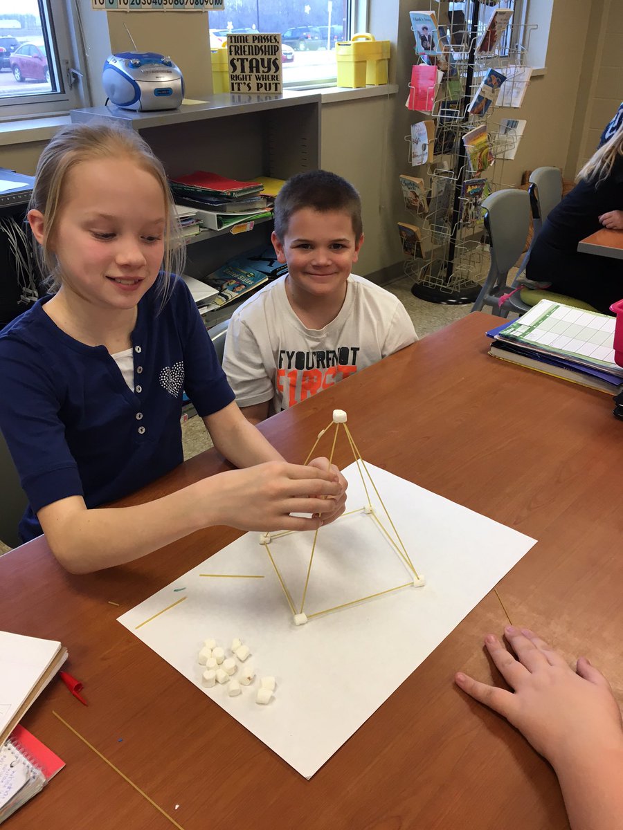 LWajer's tweet photo. Spaghetti/marshmallow towers  #futureengineers https://t.co/nl4fLtjkIS
