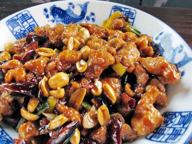CookingChannel's tweet photo. Winner, winner (Chinese-style) chicken dinner: https://t.co/E8QDK5LNH5. https://t.co/NQnipvxtsW