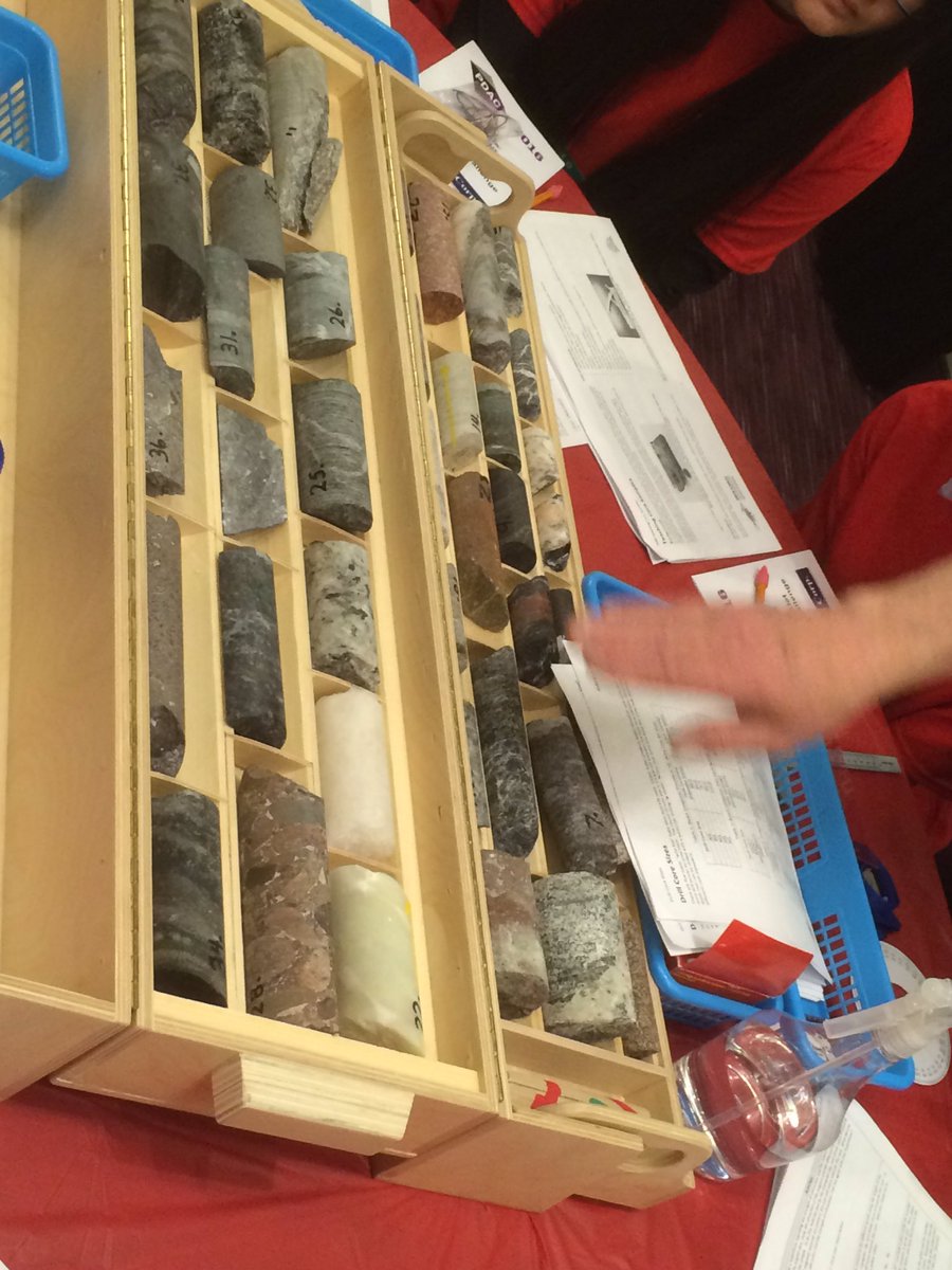 CSHarrop's tweet photo. Learning that mining involves physics, geology, chemistry, environmental science... @MiningMattersCA @TDSB_STEM https://t.co/Azxh4Ij5C4