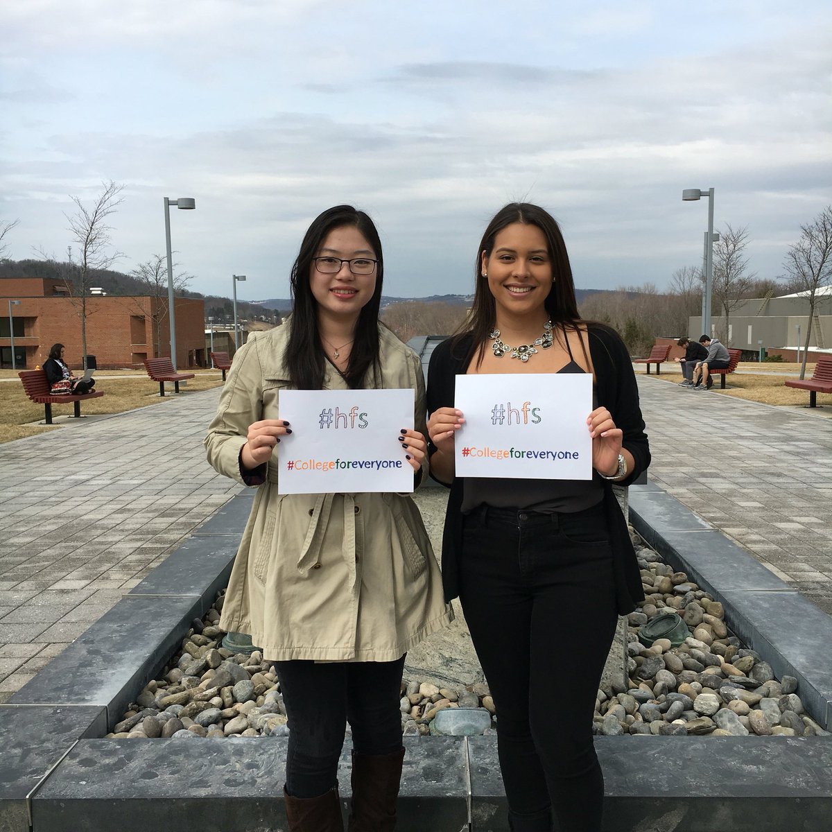homes4scholars's tweet photo. #hfs #collegeforeveryone https://t.co/BVkdfA2Dxl