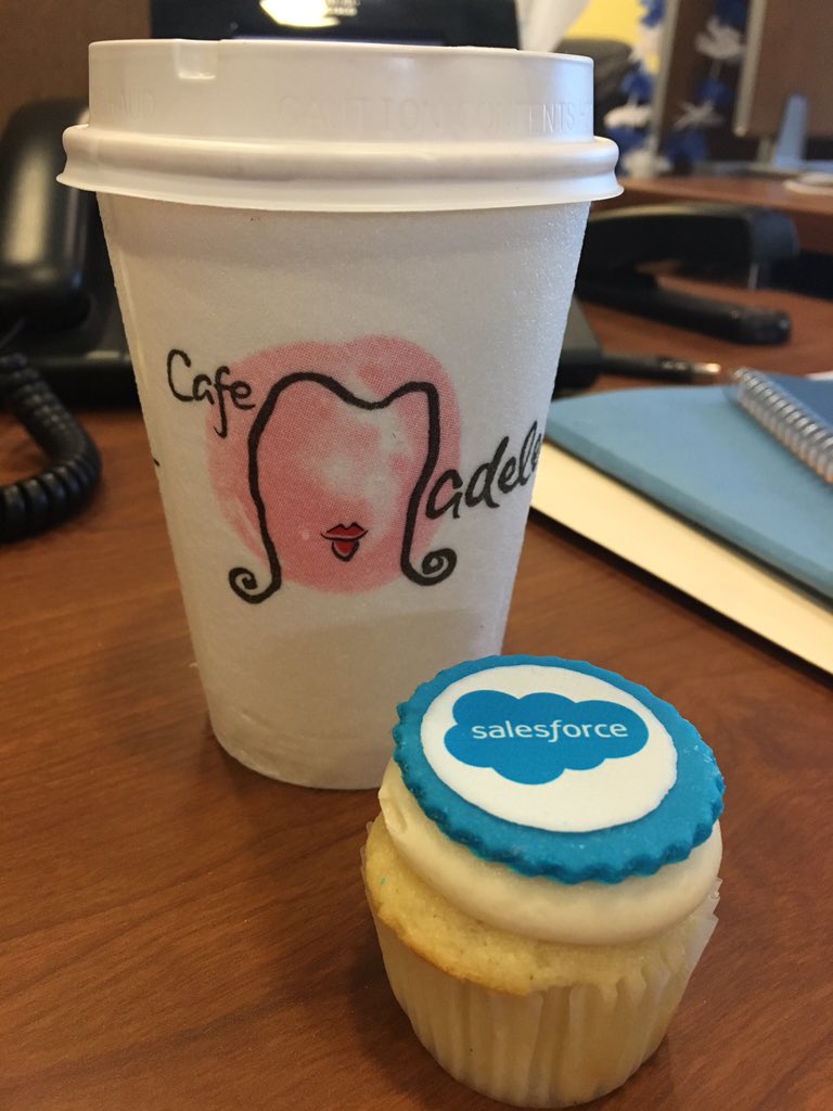 ckwok221's tweet photo. Happy 17th birthday, #Salesforce! https://t.co/DyR3lHzwCr